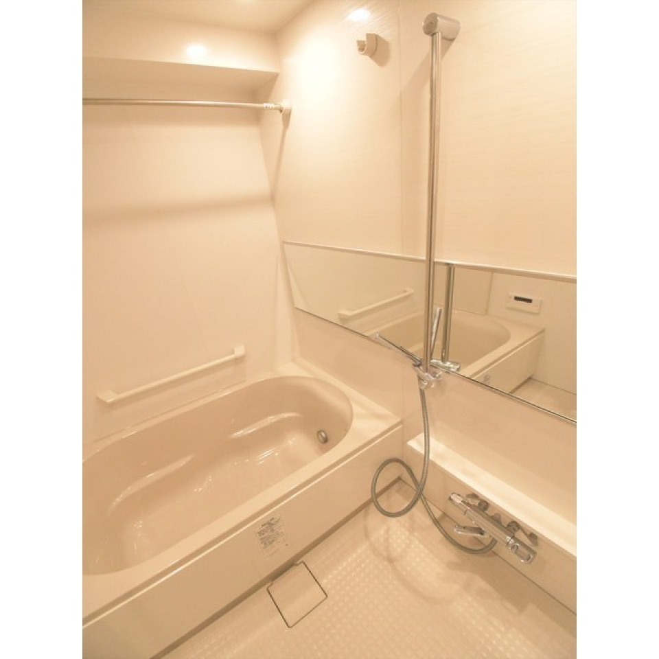 浴室乾燥機付きのお風呂です。