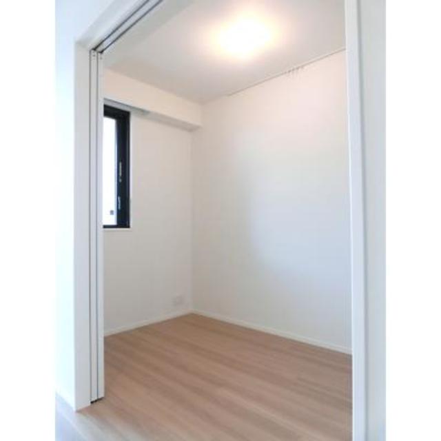 スライド式の扉で一つの大きな部屋にすることも可能