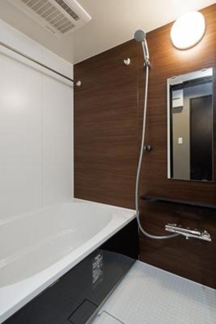 浴室の様子。※写真は同タイプ住戸です。