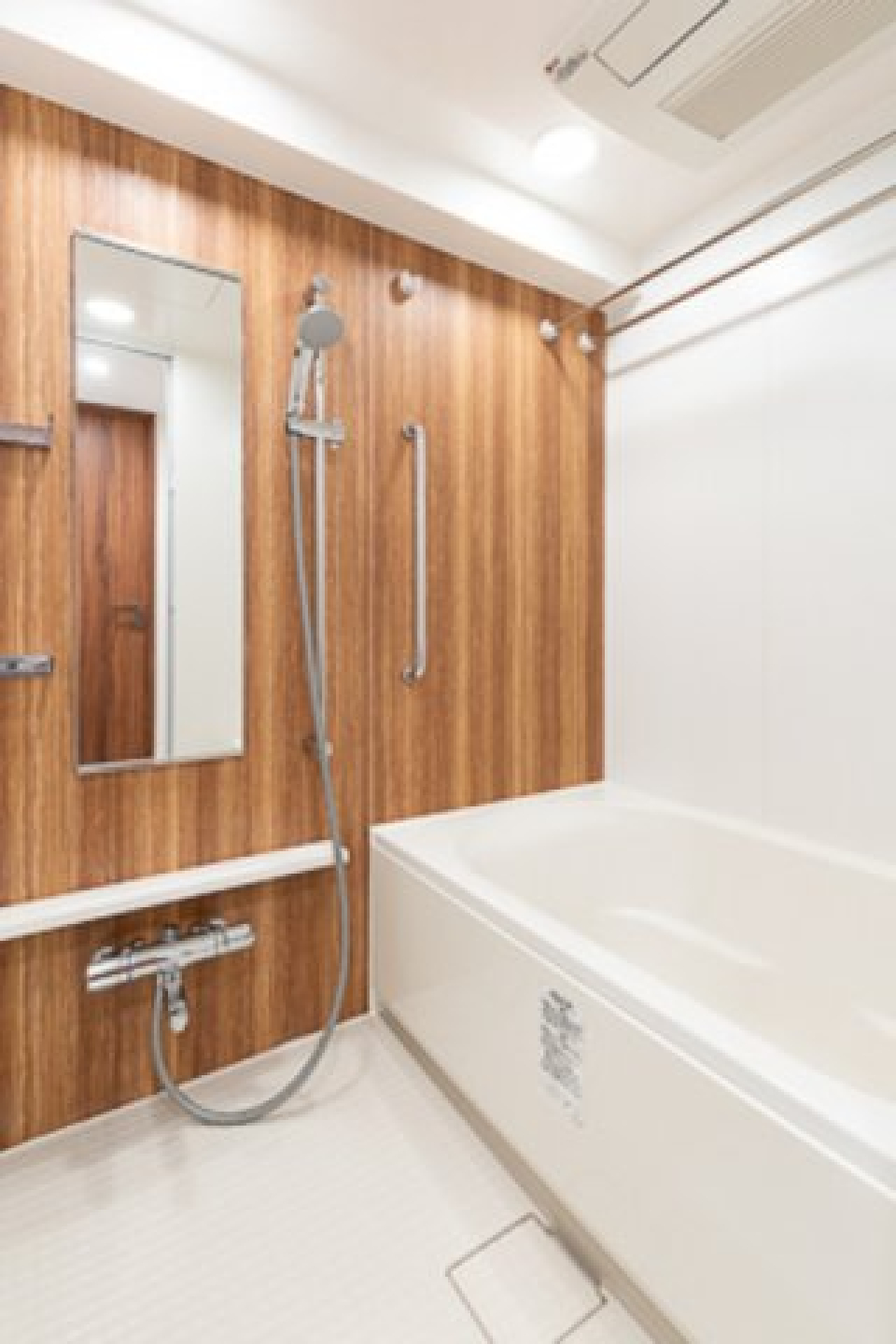 浴室はゆっくりリラックス