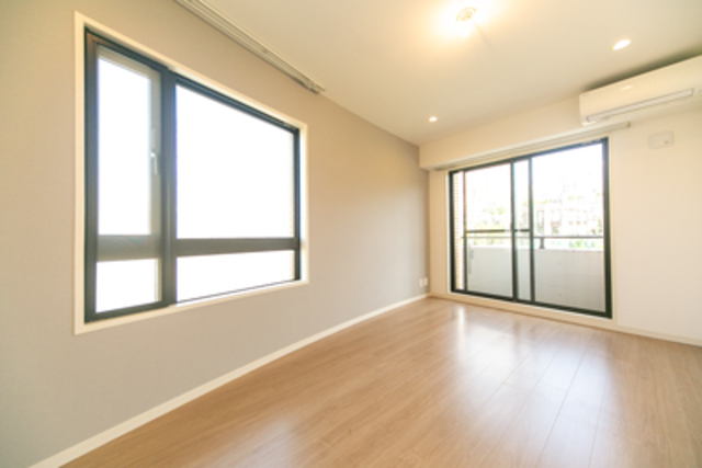 8.0帖の洋室です。※写真は同タイプ住戸です。