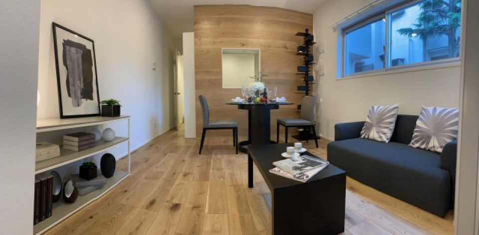 2LDKのうちの真ん中のお部屋。10.4帖の空間です。