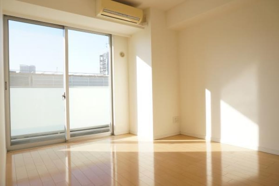 西向きのお部屋なので、夕日がきれいに差し込みます。