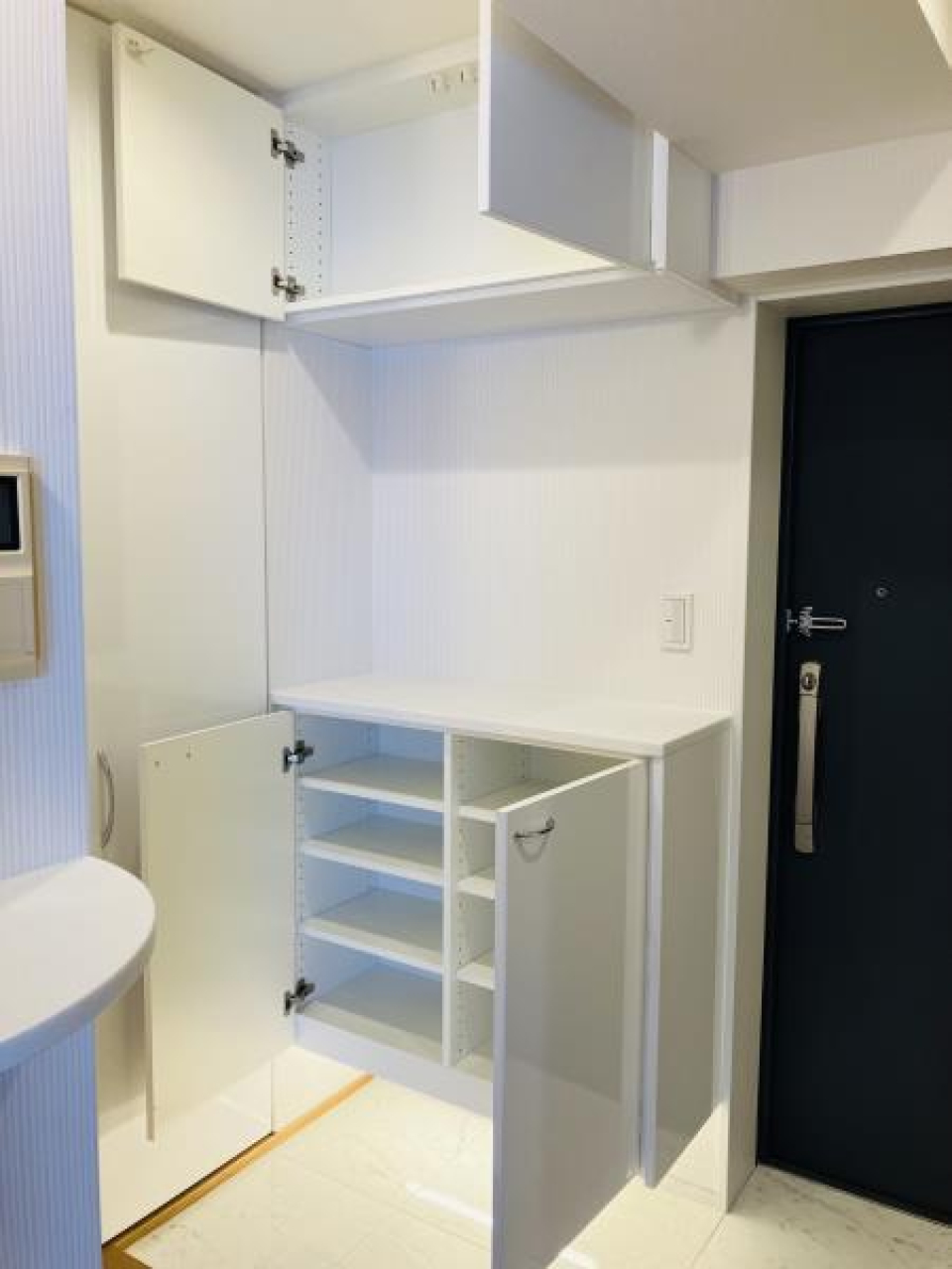 シューズボックスを開けた時の様子。