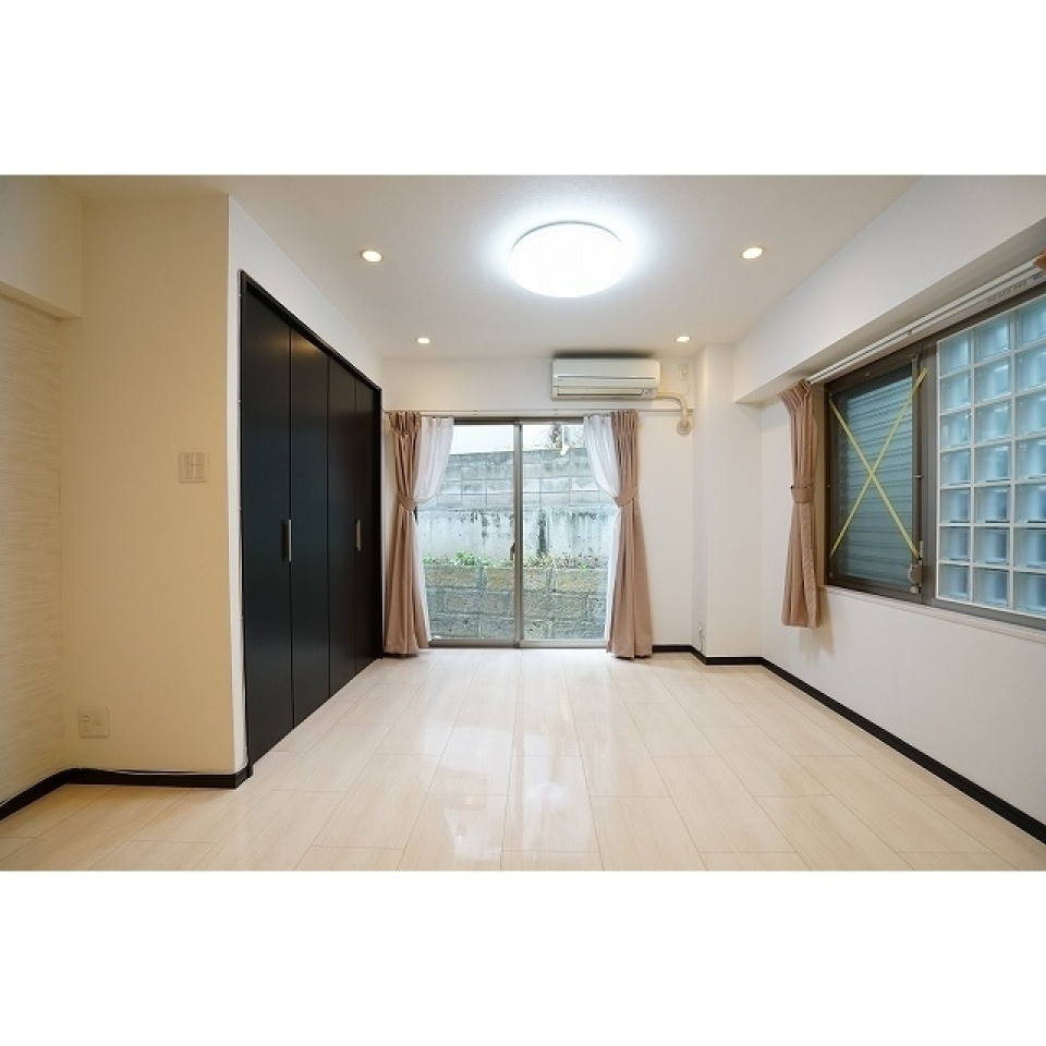 テラスへのアクセスが出来ます。