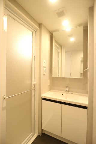 嬉しい独立洗面台。