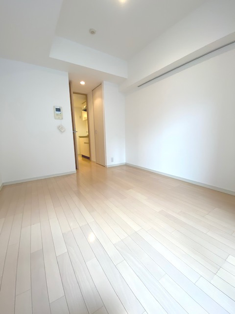 6.8帖のお部屋。壁が白いので、部屋が開放的に見えるのがポイント。
参考写真