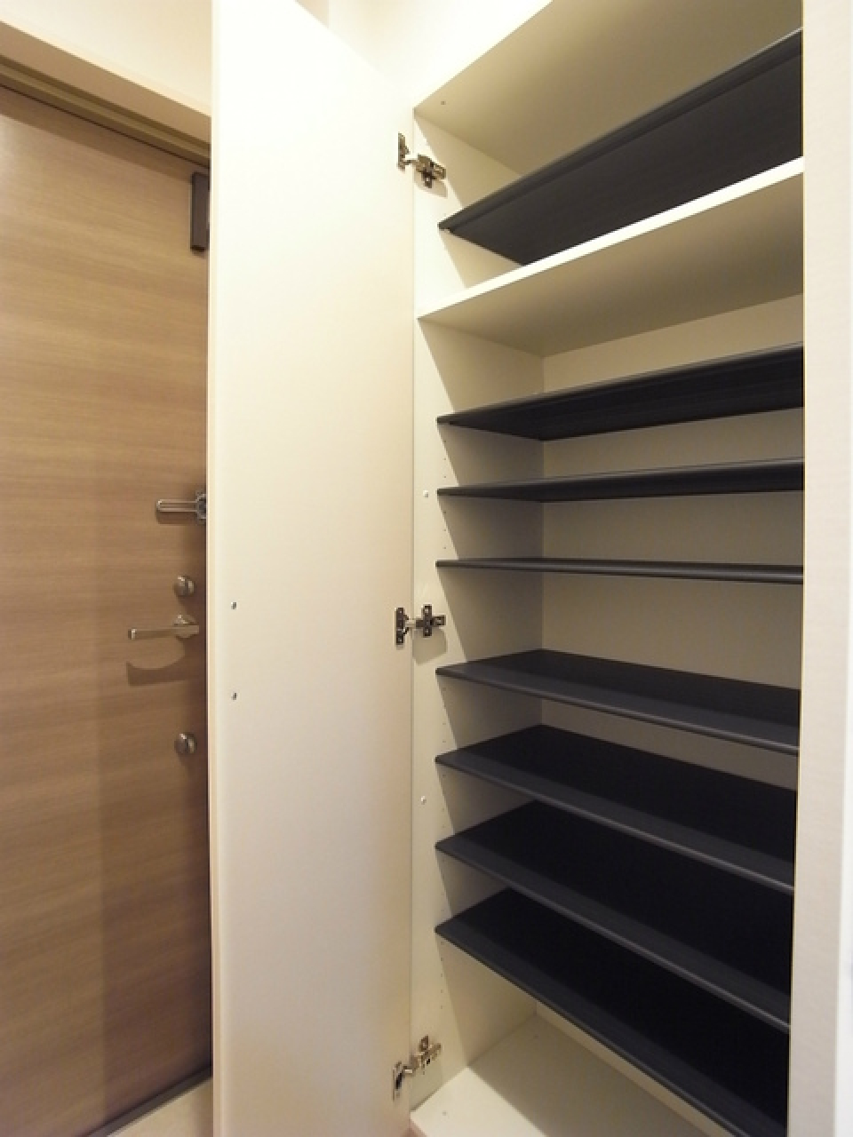 シューズボックスもゆとりのある広さ