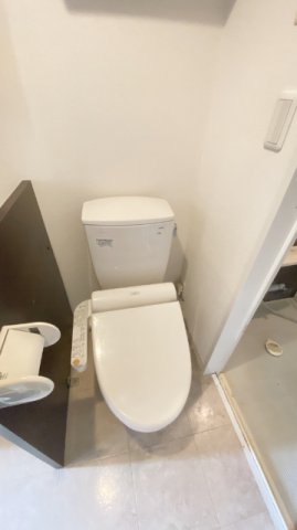 ウォシュレット付きトイレ！