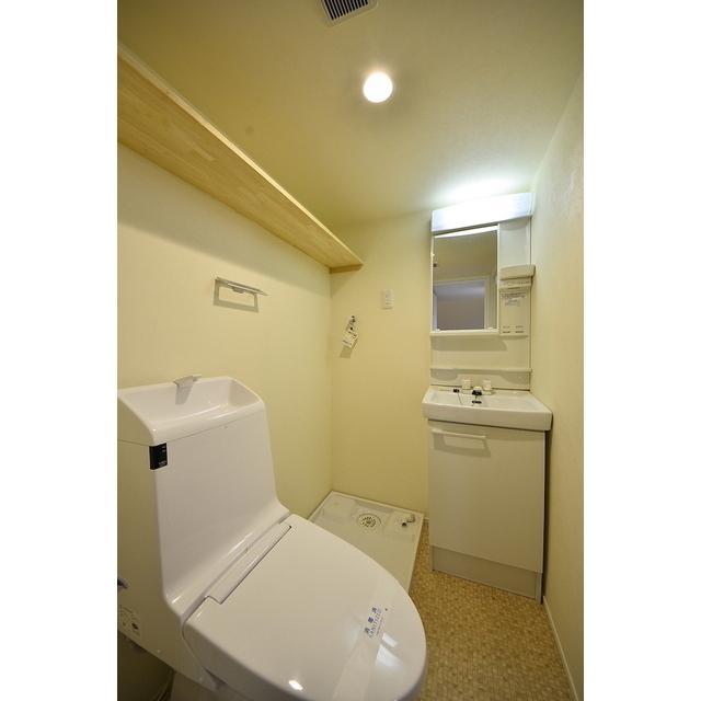 洗面とトイレは一体型