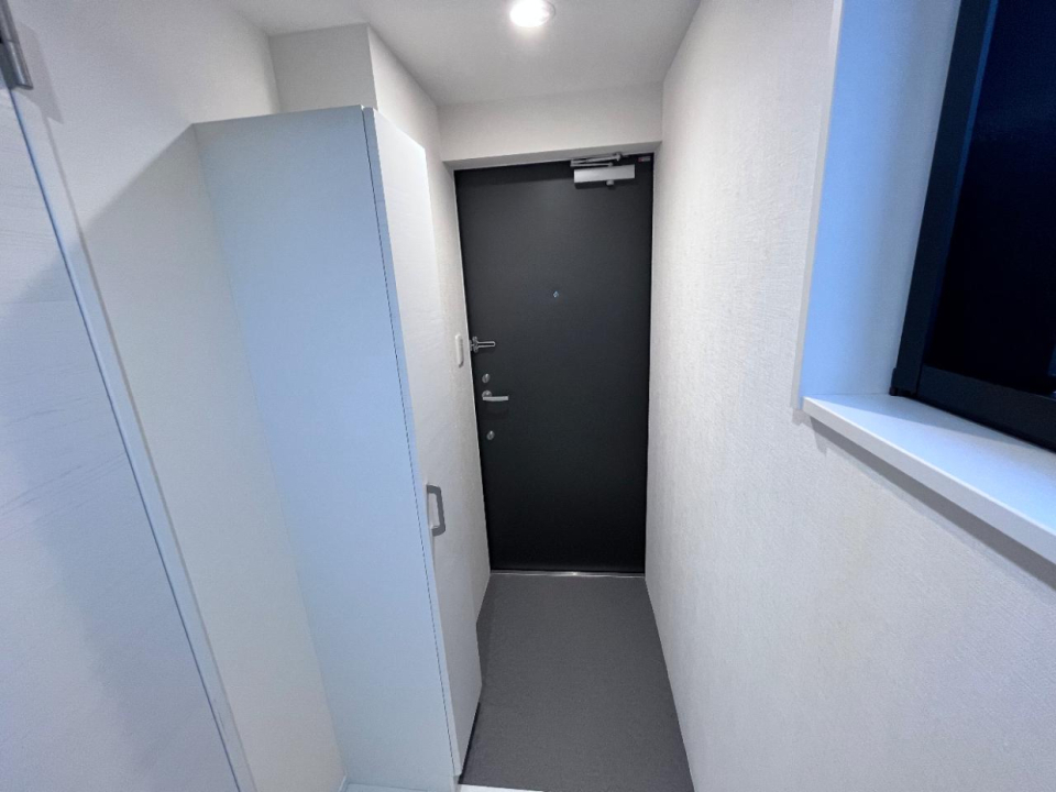 シューズボックスも広々としているので、靴好きさんにはたまらない案件です。