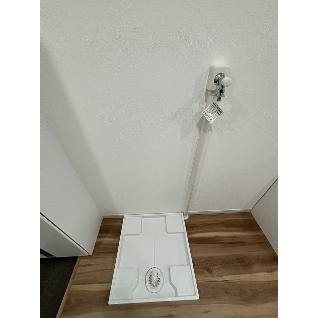 洗濯機置き場はもちろん、室内にあります。
写真は別部屋となります。