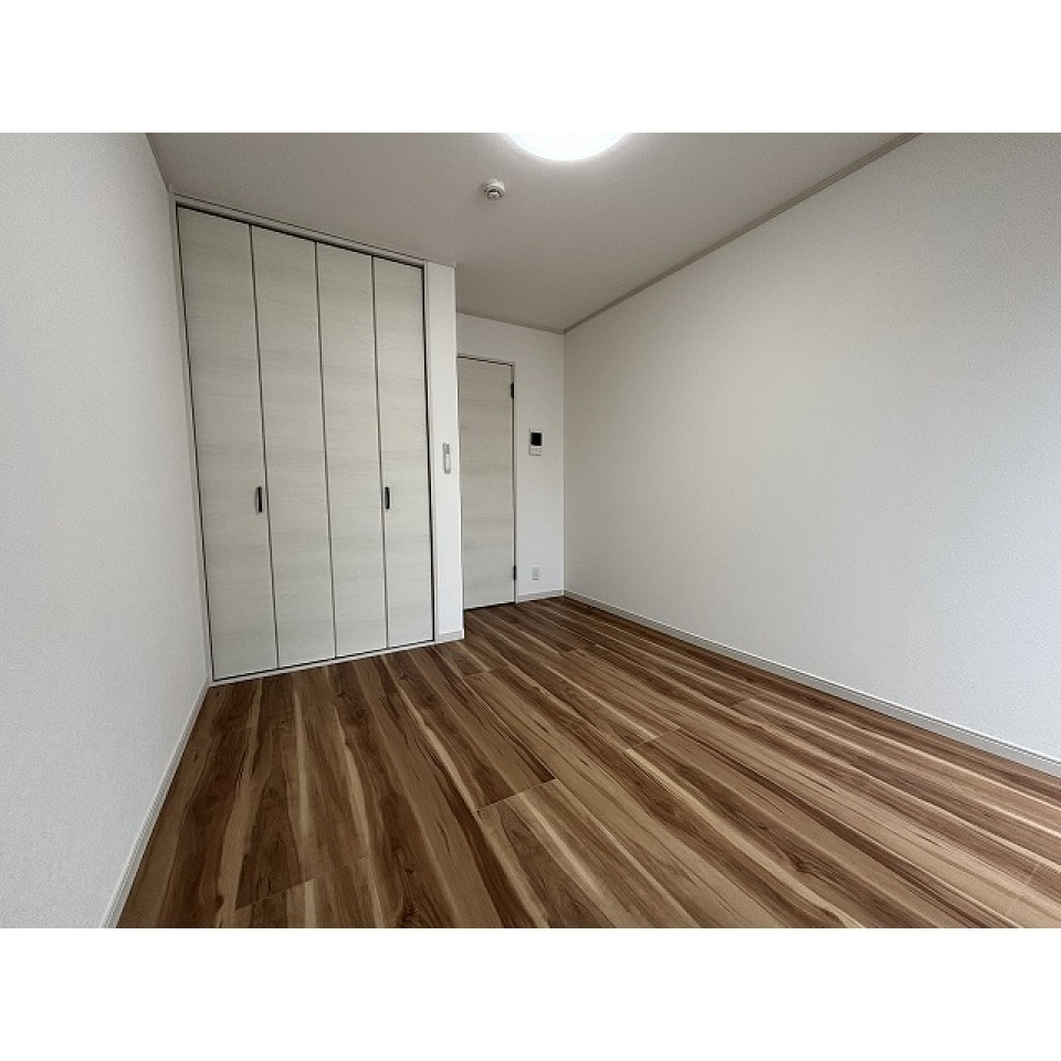 自分らしい個性やアクセントを出しやすいお部屋のデザインになります。
写真は別部屋となります。