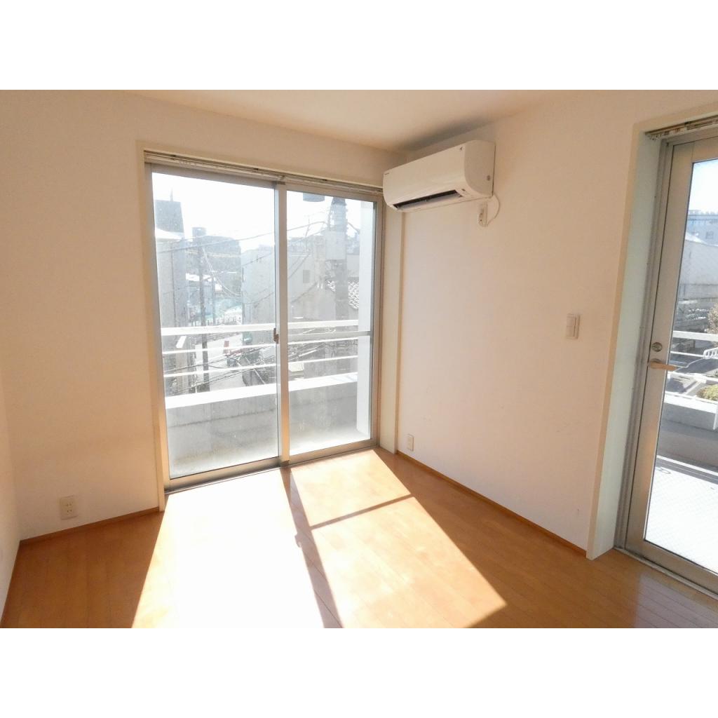 日の光が存分に入るので、朝の目覚めが気持ちよさそうです！