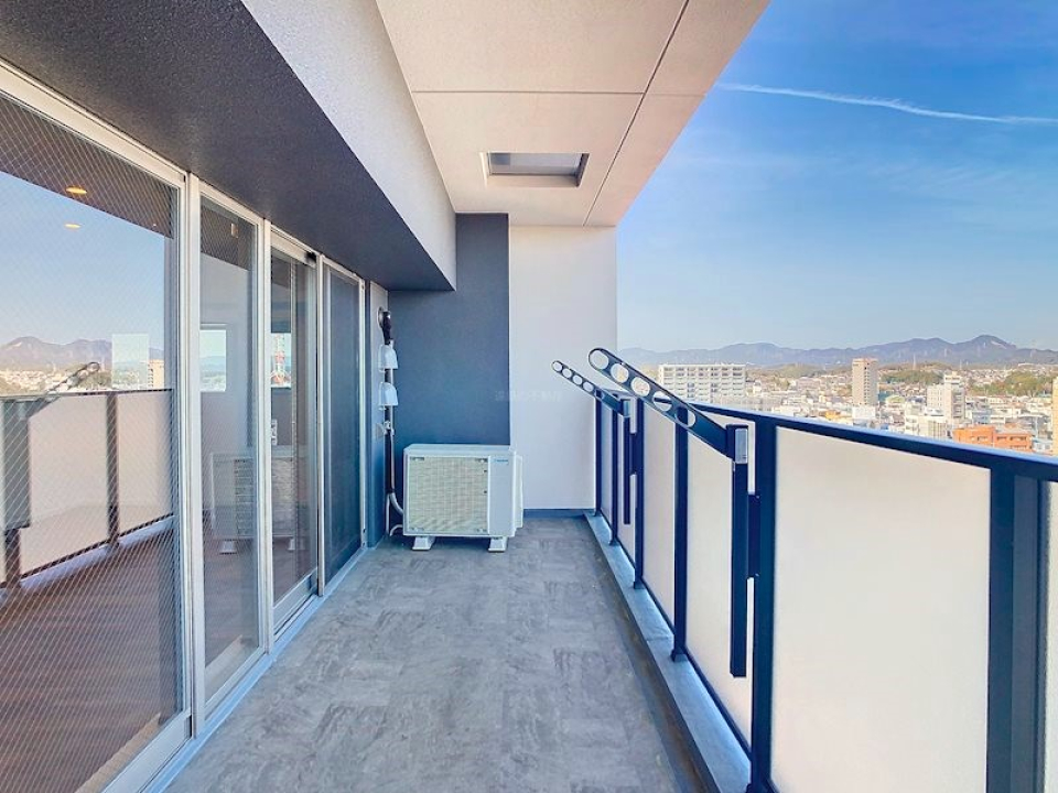 ゆったりとしたバルコニー！