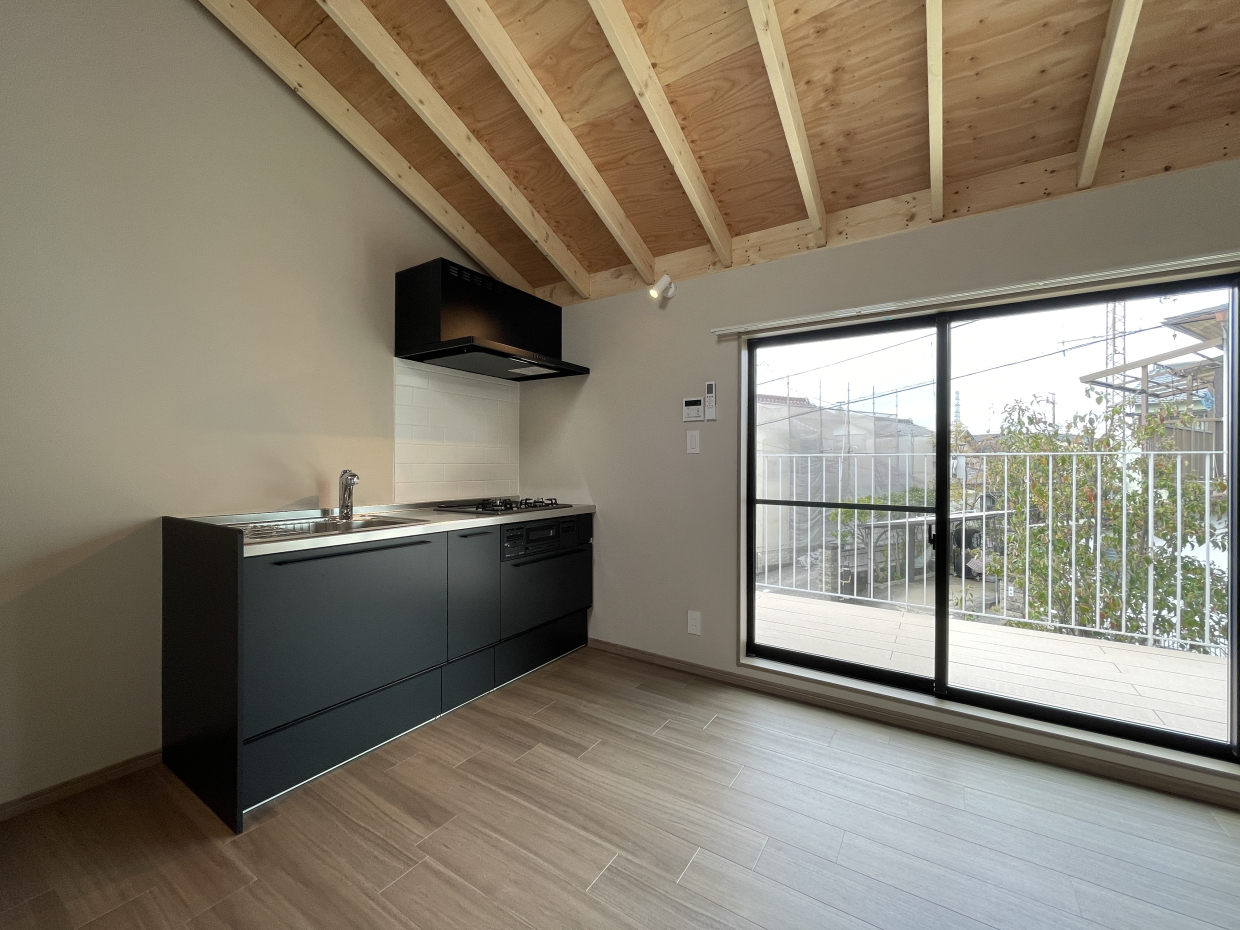 ブラックのカッコいいキッチン