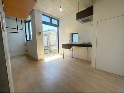 凛とした空気を纏ったワンルーム