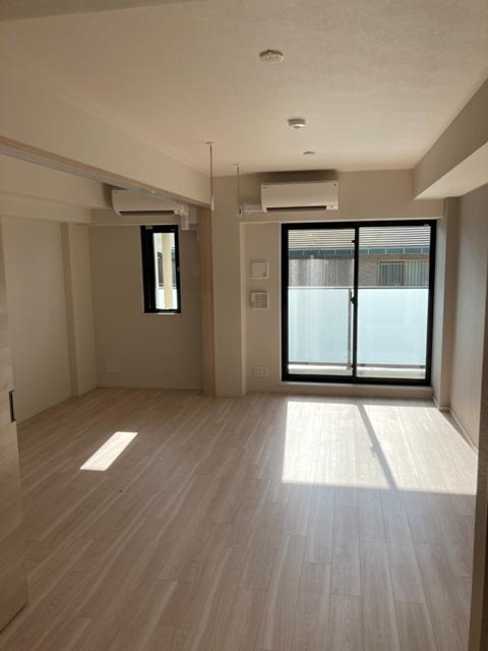 ４．５帖の洋室が見えますね。※写真は同タイプ住戸です。