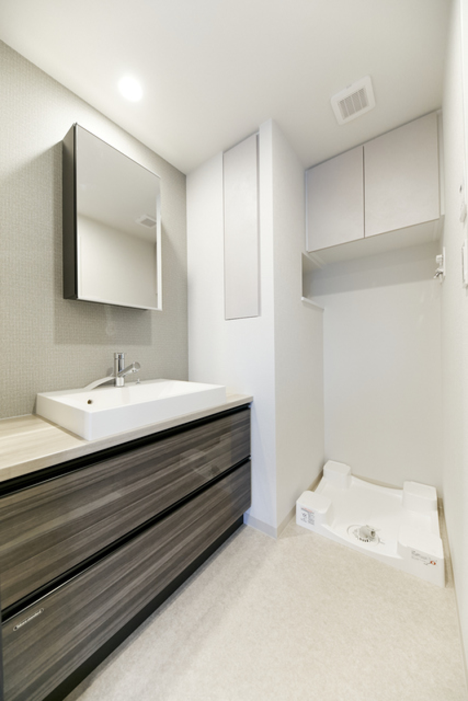 洗面台も広い！！
※写真は同タイプ住戸です。