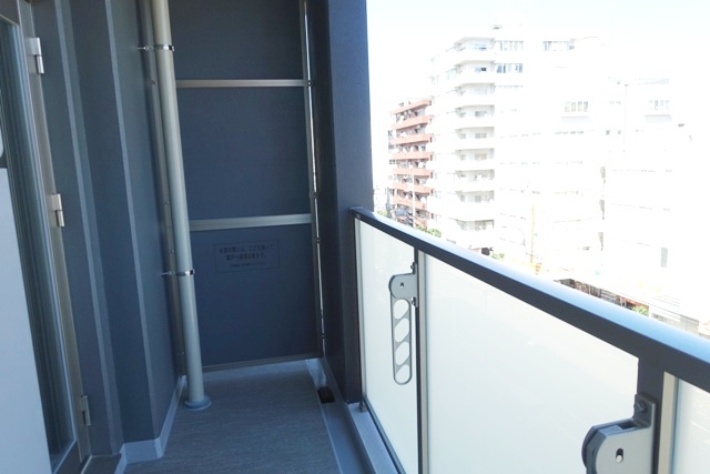 バルコニーの様子。※写真は同タイプ住戸です。