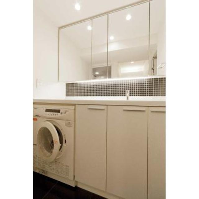 洗濯＆乾燥機付き！！
※写真は同タイプ住戸です。