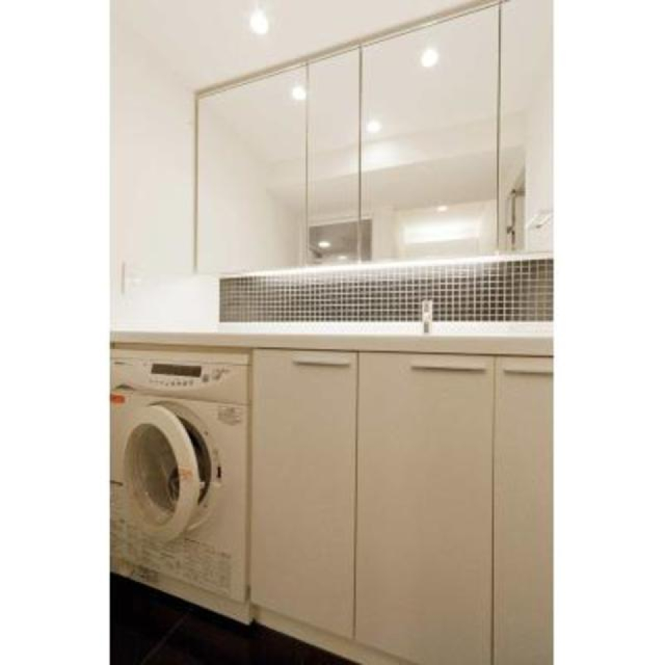 洗濯＆乾燥機付き！！
※写真は同タイプ住戸です。