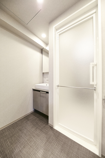 嬉しい独立洗面台。※写真は同タイプ住戸です。