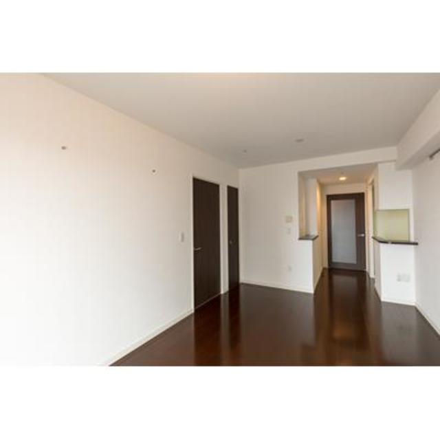 １０．６帖のLDKです。※写真は同タイプ住戸です。