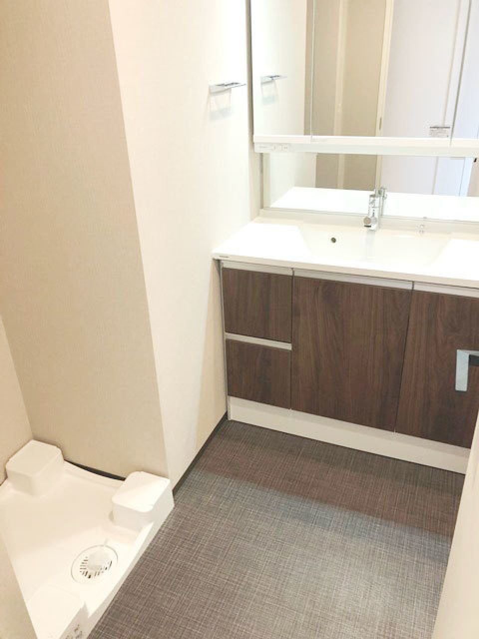 独立洗面台 ※写真は同タイプ住戸です。