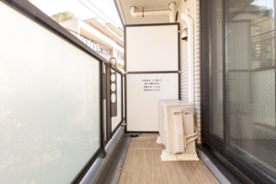 バルコニーに出た時の様子。※写真は同タイプ住戸です。