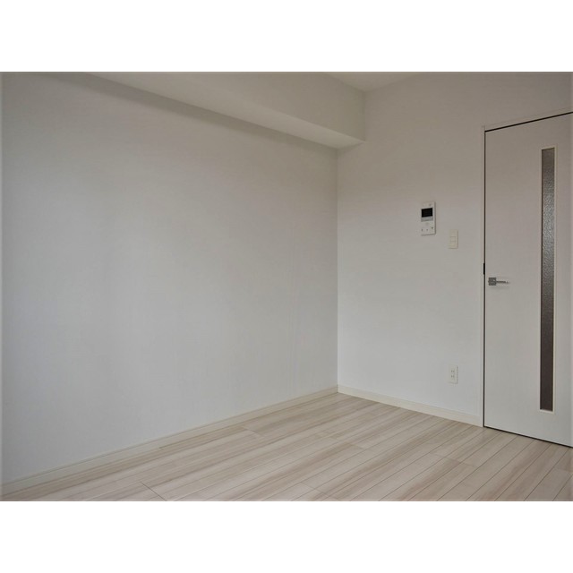 ７．２４帖の洋室です。