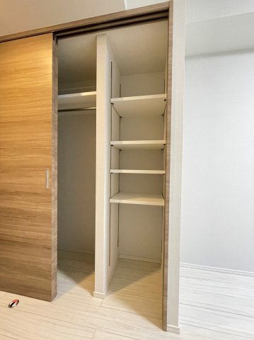 スライドドア付きの収納は便利