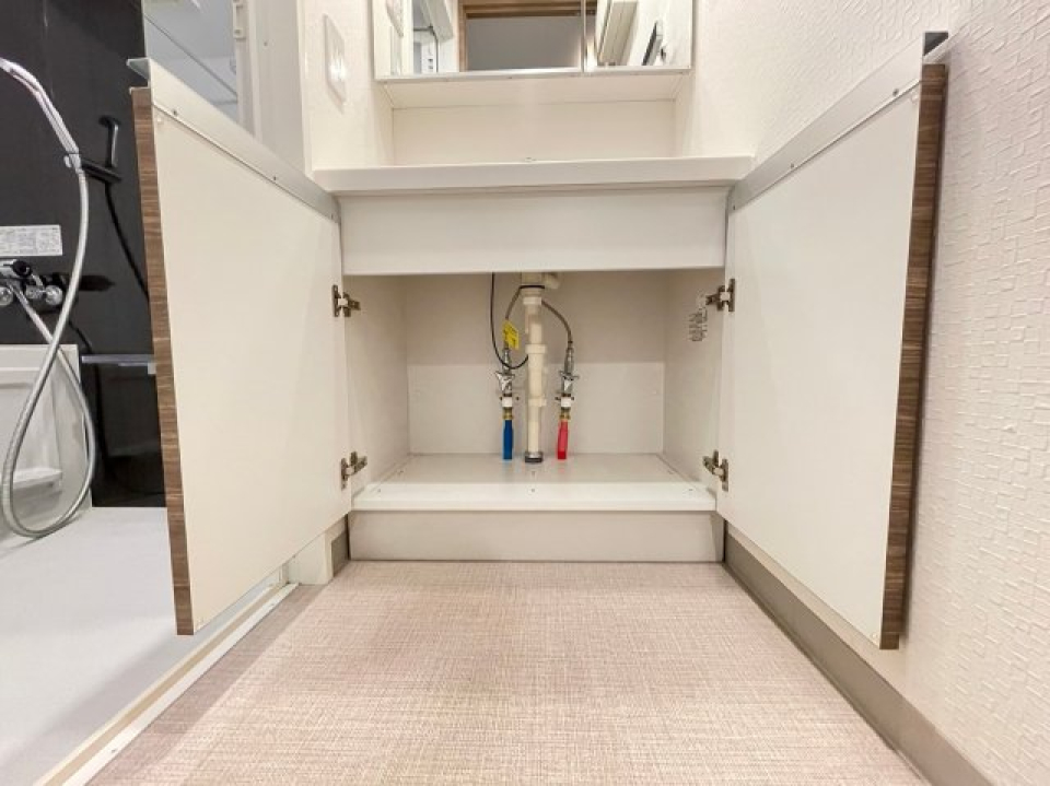 洗面台下に収納できます