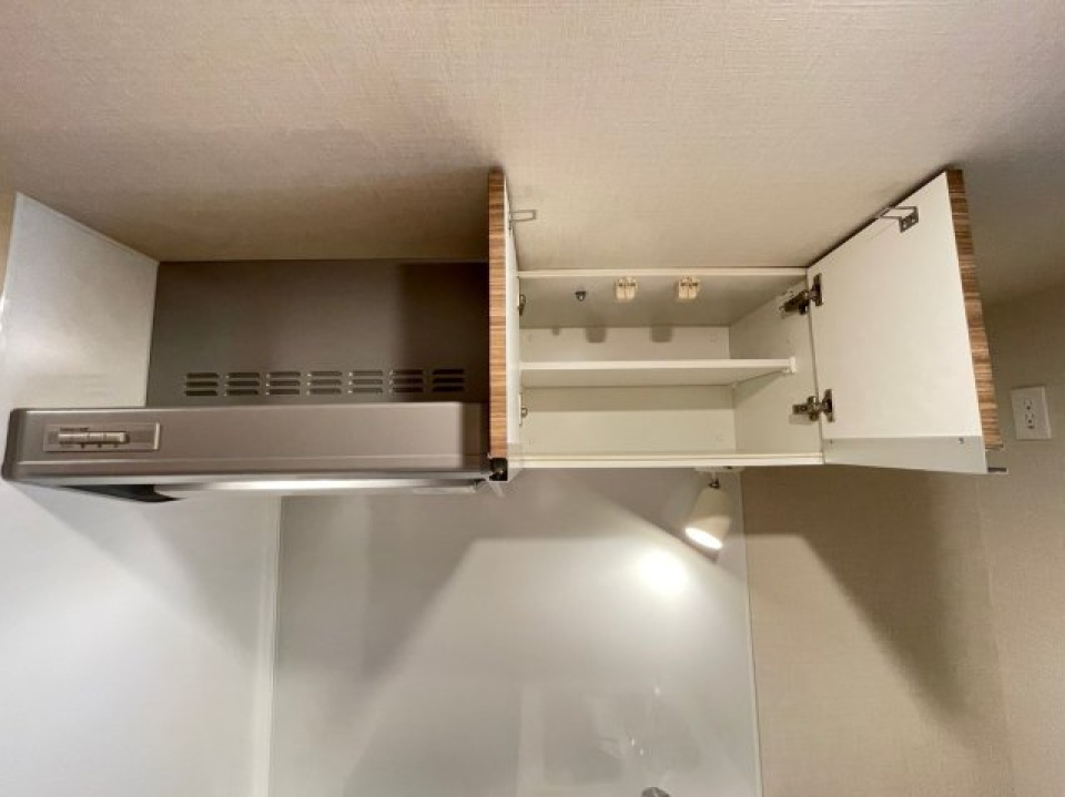 キッチン上に収納あり