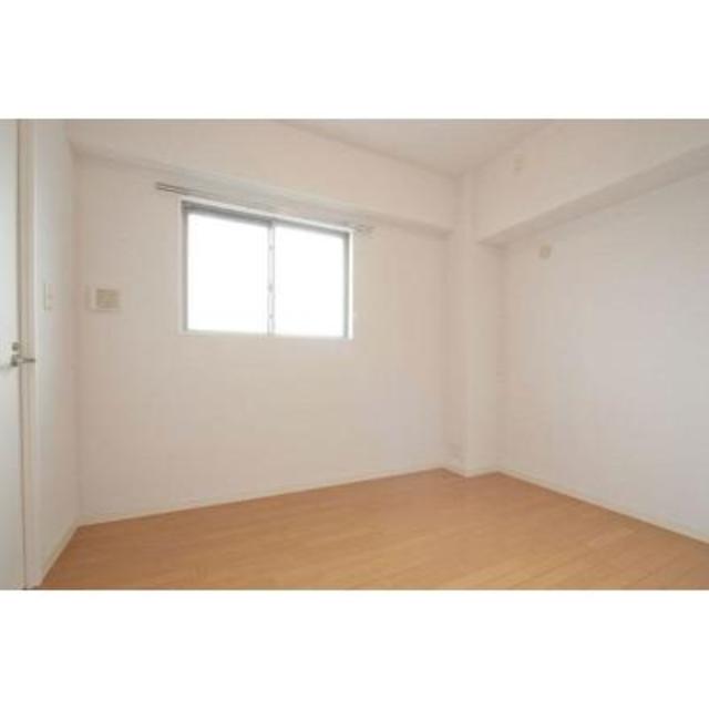 ９．２７帖の洋室です。※写真は同タイプ住戸です。