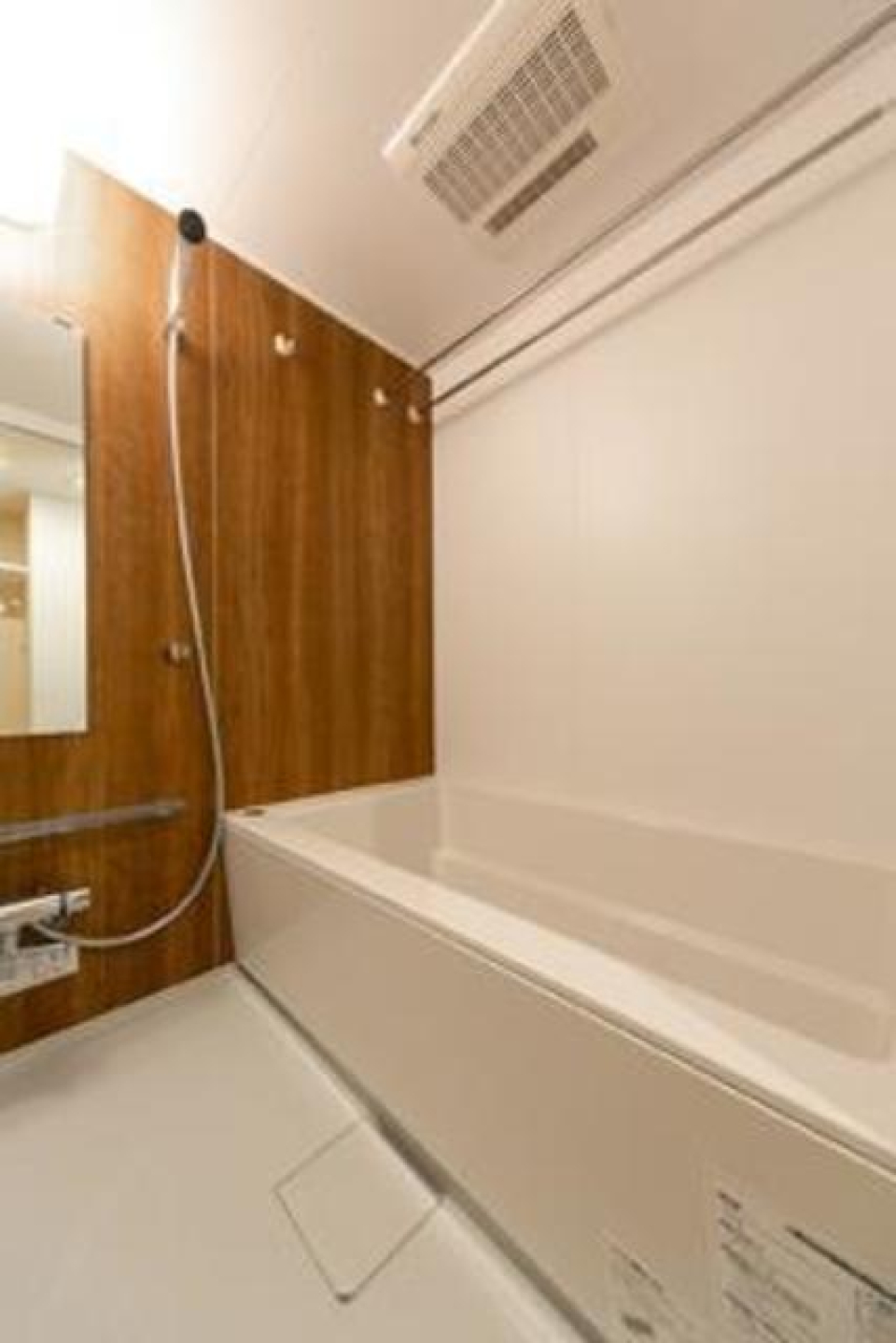 浴室の様子です。※写真は同タイプ住戸です。