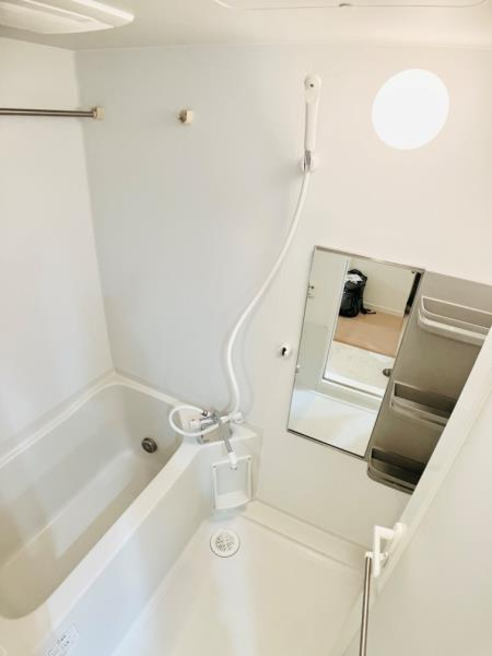 シンプルな浴室です。