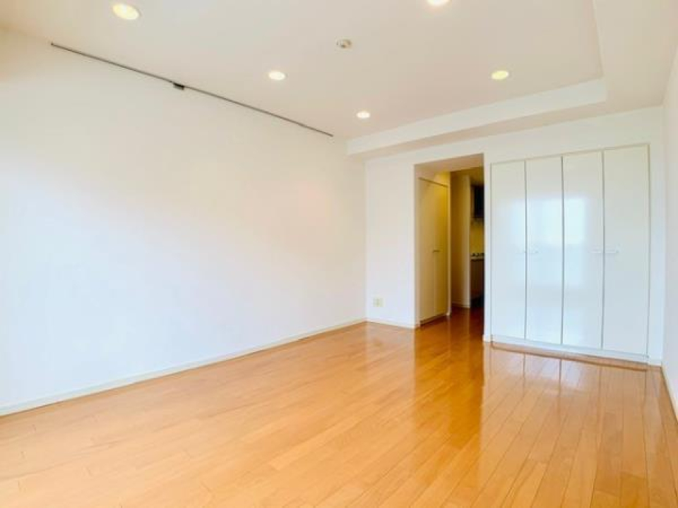 13.8帖のゆとりのある洋室です。