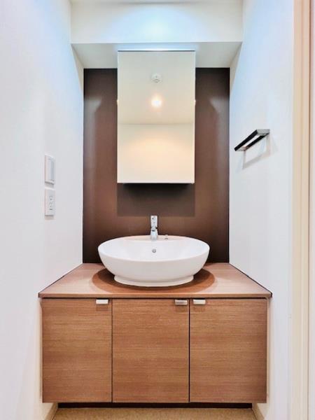 嬉しい独立洗面台。