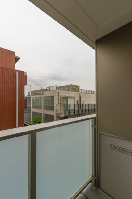 バルコニーの様子。※写真は同タイプ住戸です。