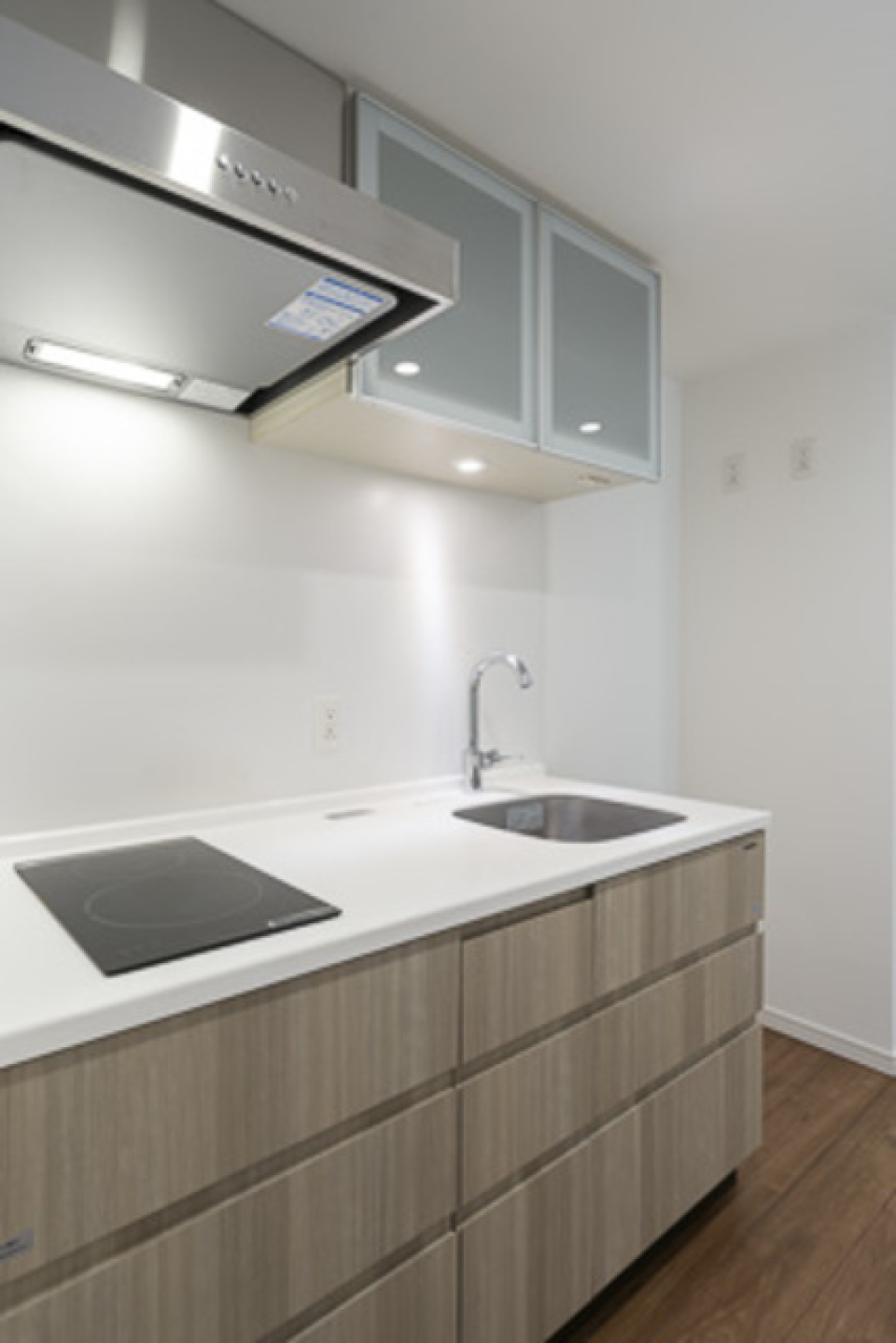 2口のIHコンロが導入されています。※写真は同タイプ住戸です。