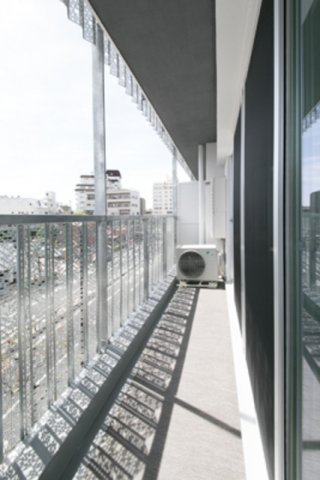 バルコニーの様子。※写真は同タイプ住戸です。