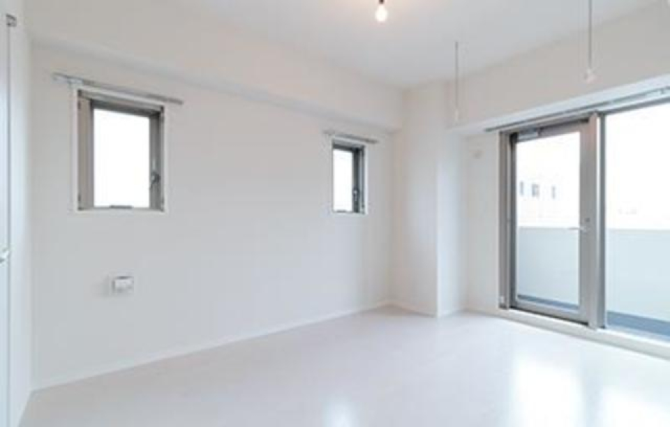 バルコニーへのアクセスが出来ます。※写真は同タイプ住戸です。