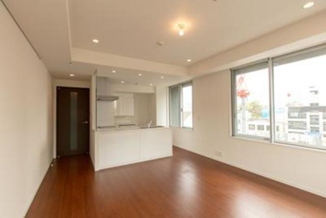 12.4帖のリビングダイニングです。※写真は同タイプ住戸です。