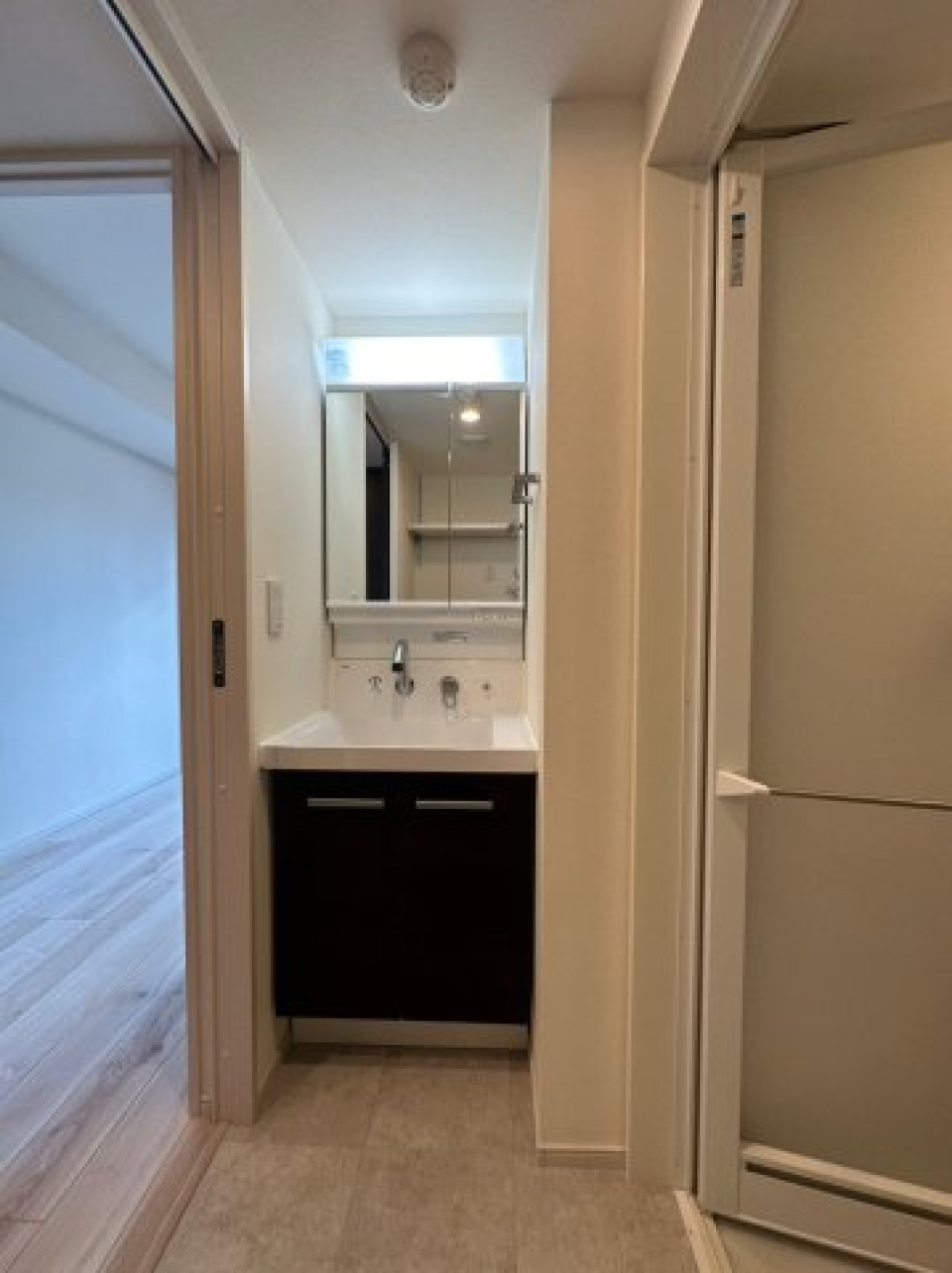 嬉しい独立洗面台。