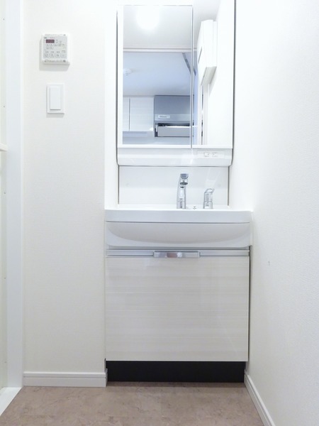 嬉しい独立洗面台。