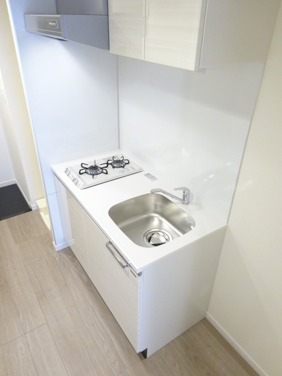 ２口のガスコンロが導入されたキッチンです。