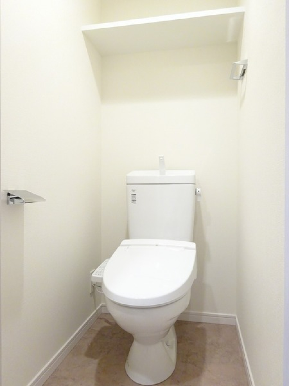 シンプルなトイレです。