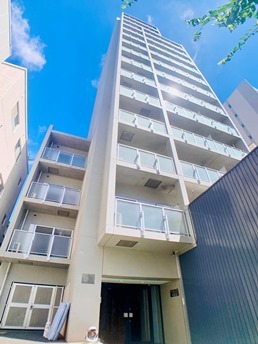 白を基調としたすっきりとしたお部屋