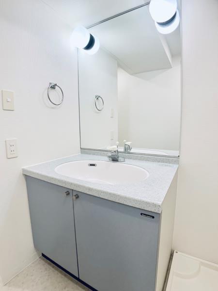 広々とした玄関